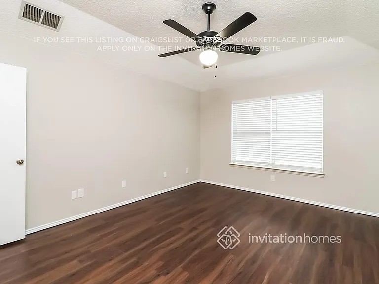 944 Carlin Ln — Photo 9