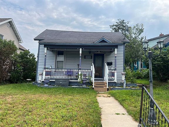 2nd image of 913 Summer Street