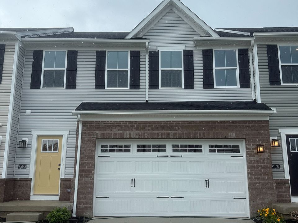 Rosecliff w Finished Rec Room or Rear Deck