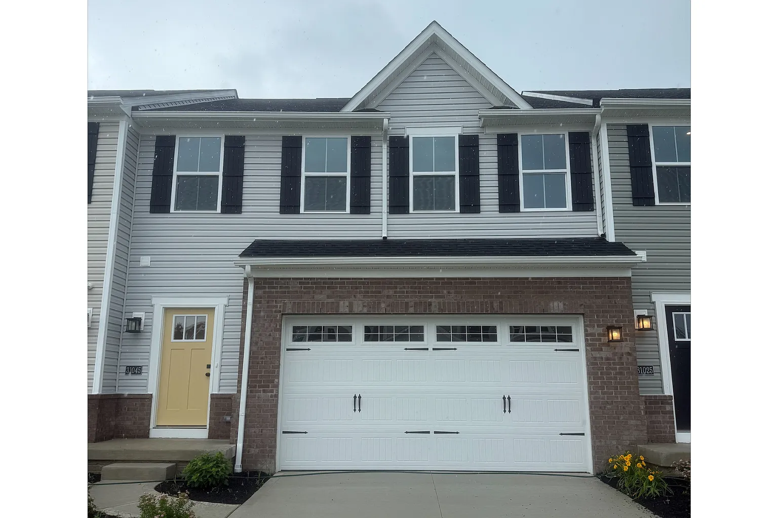 31045 Blooming Ln photo 1
