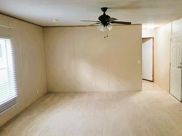 54 Cannon Dr — Photo 5