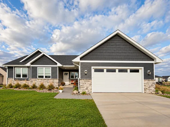 2123 Ketelsen Dr, Ames, IA 50010