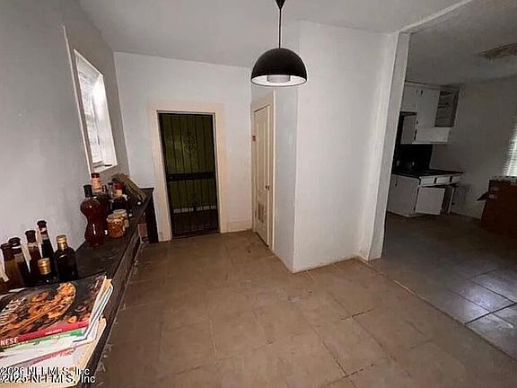 5th image of 2916 PEARCE Street