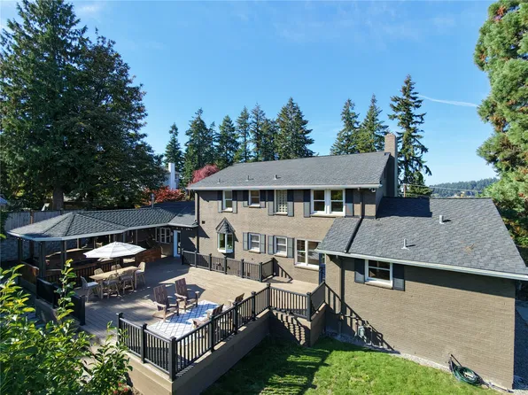 16066 Inglewood Road NE, Kenmore, WA 98028