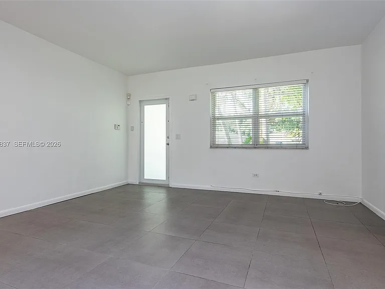 66 NW 87th St — Photo 21