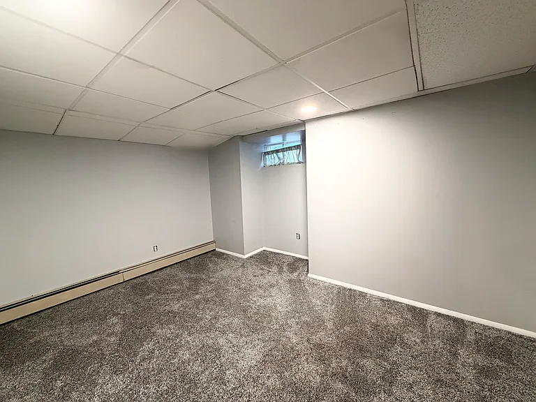 49 Maple Dr #1 — Photo 17