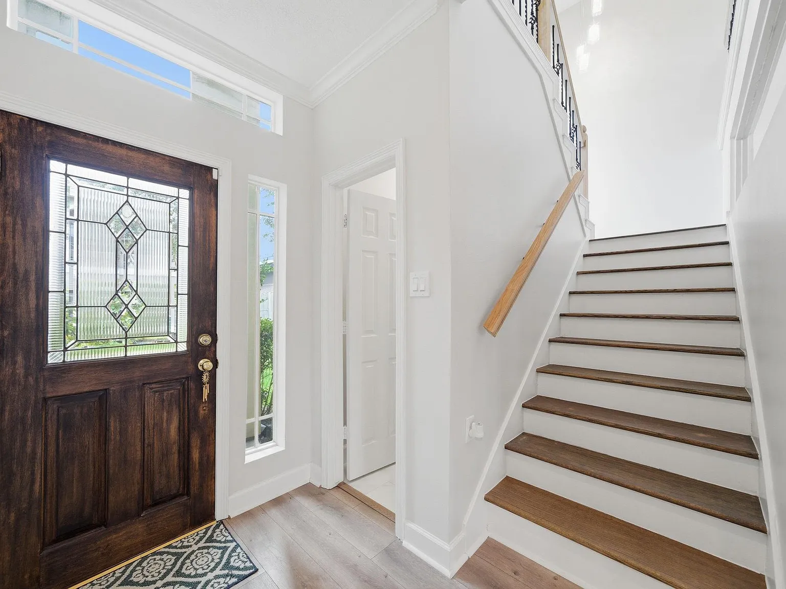 3 bed, 2.5 bath, 2649 sqft, $3,500 — Photo 4