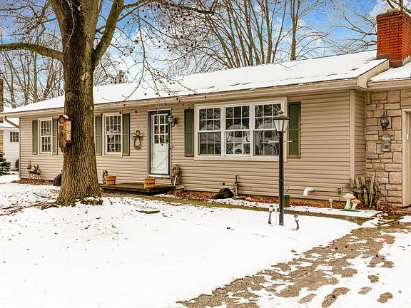 2nd image of 1831 Elmod Ave