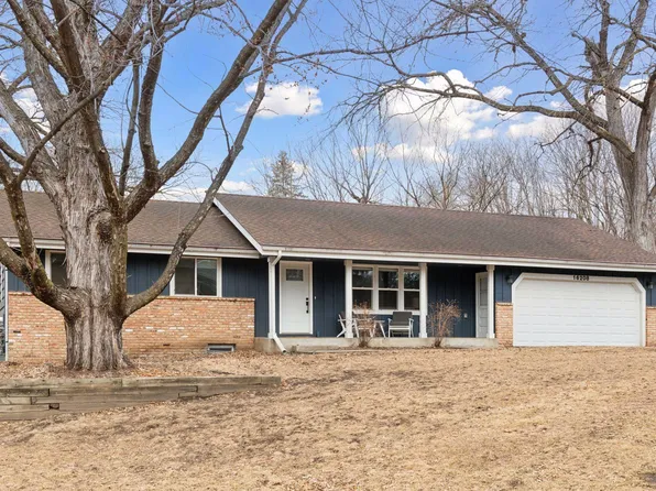 16208 Hidden Valley Rd, Minnetonka, MN 55345