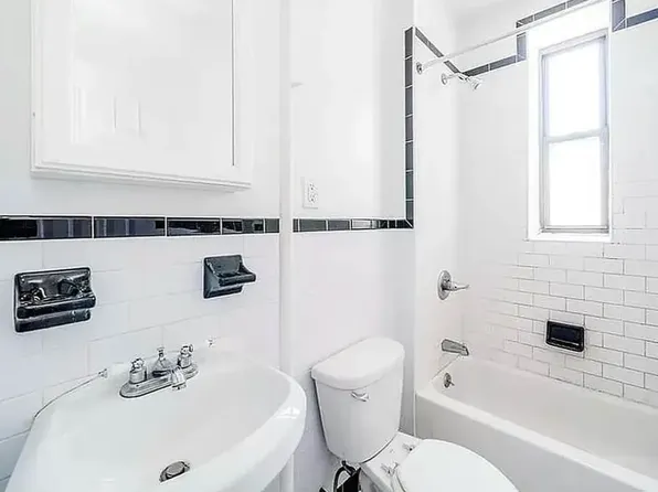 201 East 30th Street image 4 of 4