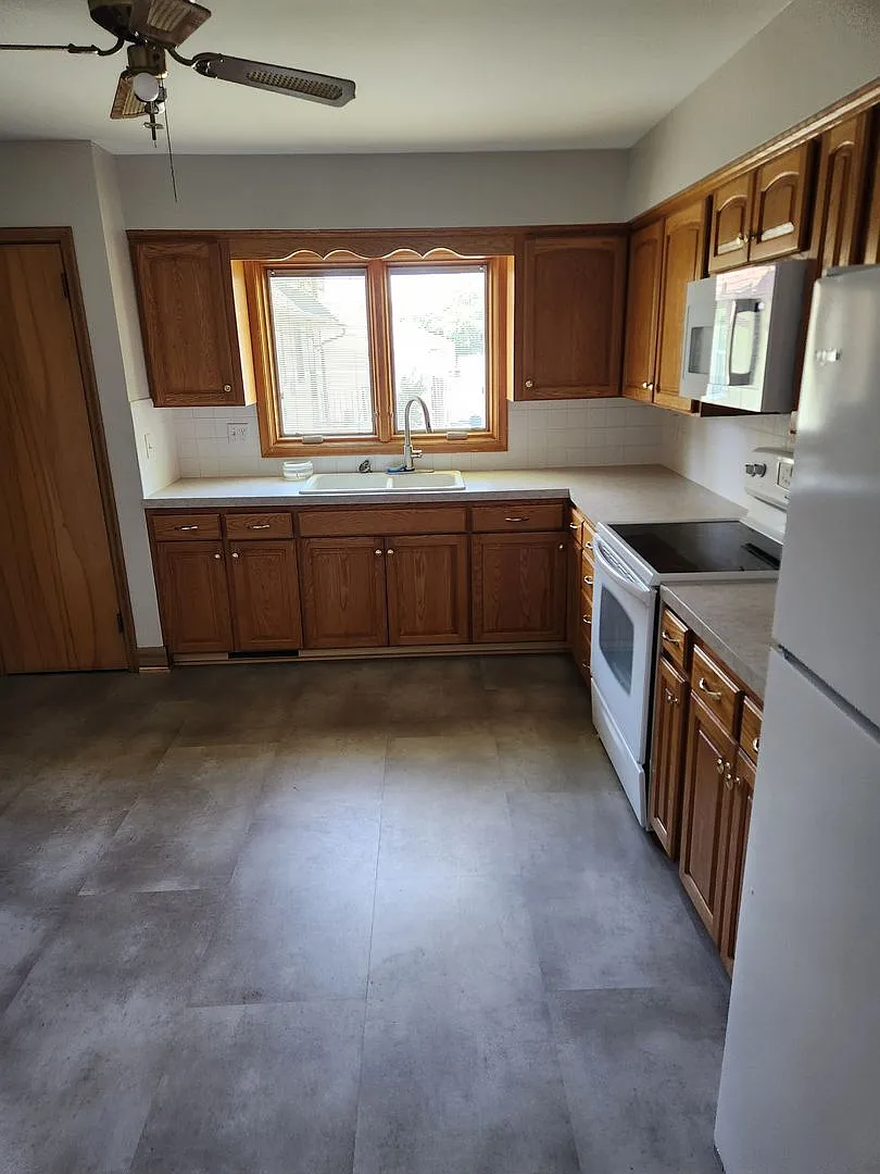 5218 Q Street — Photo 4