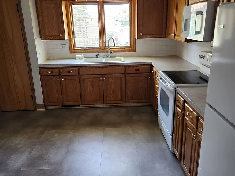 5218 Q St — Photo 4