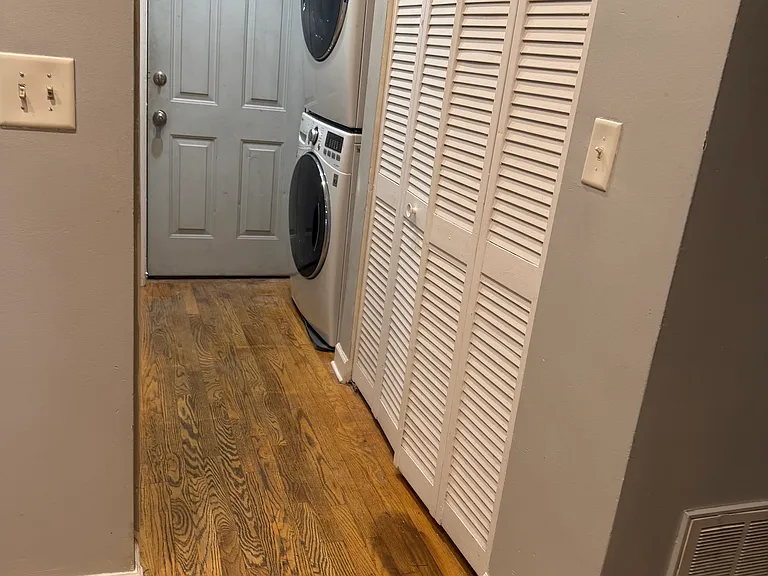 2457 W Adams St #2 — Photo 10