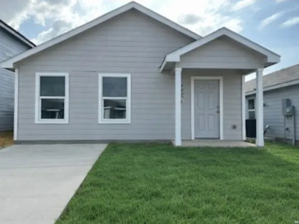 6926 Biotite rdg, Elmendorf, TX 78112