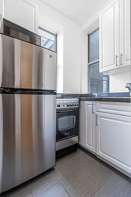 Rented by Compass | media 9