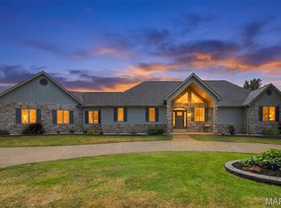 28430 Pinecrest Dr, Wright City, MO 63390
