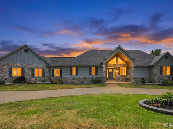 28430 Pinecrest Dr, Wright City, MO 63390