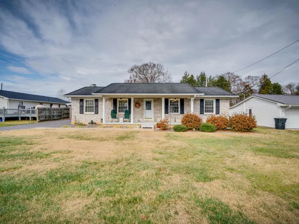 224 Archdale Dr, Kingsport, TN 37663