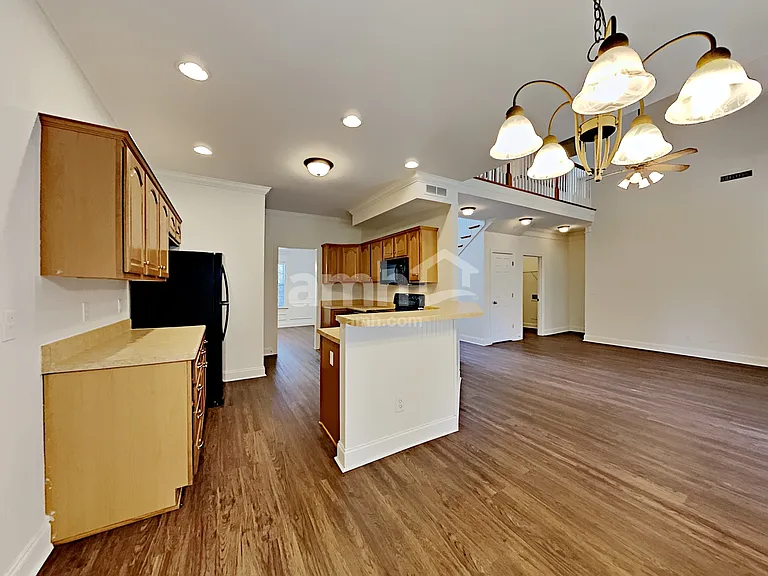 5125 Macarthur Ave — Photo 9
