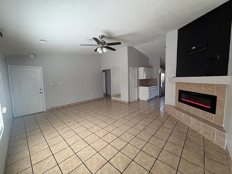 7316 Autumn Breeze Rd SW — Photo 4