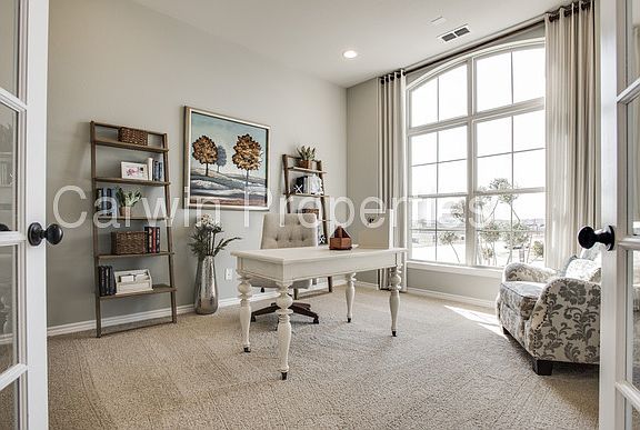 2nd image of 2900 Lakefield Dr