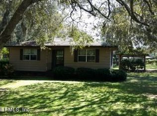 102 Ibis Ct, Crescent City, FL 32112