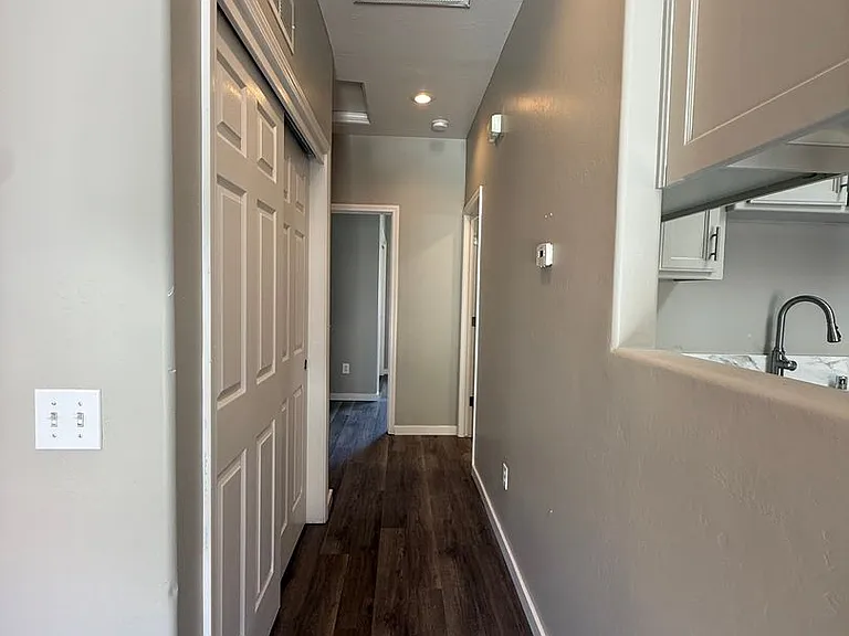 Yellow Meadow Ct 548 — Photo 15