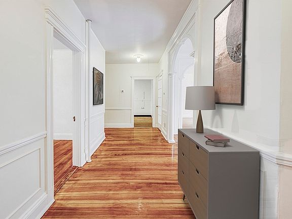 4th image of 9 Clinton Path #1