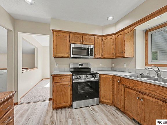 5th image of 14914 Western Cir