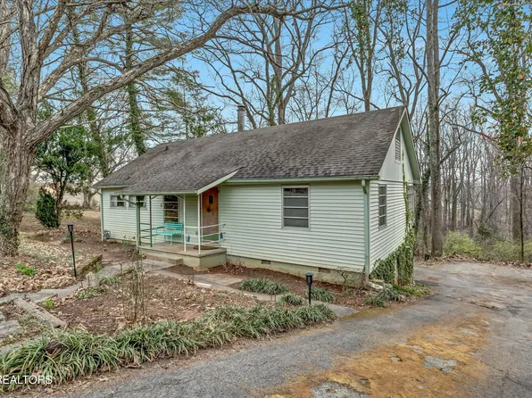 121 E Wadsworth Cir, Oak Ridge, TN 37830