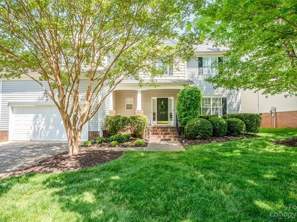 10518 Kilchurn Ct, Charlotte, NC 28277