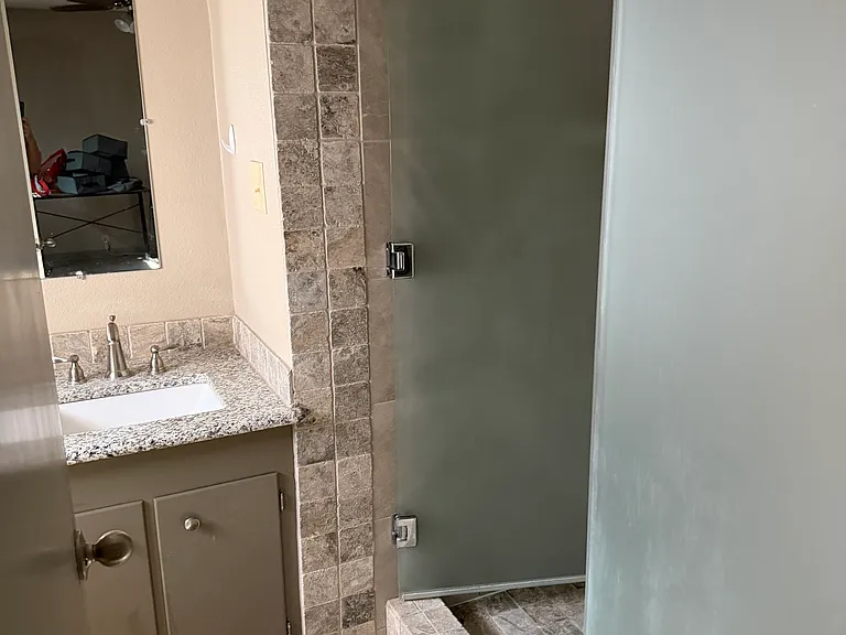 898 N Harbin Dr — Photo 6