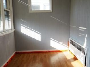 880 S 20th St FLOOR 3, Newark, NJ 07108