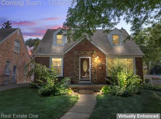 1300 Nightingale St, Dearborn, MI