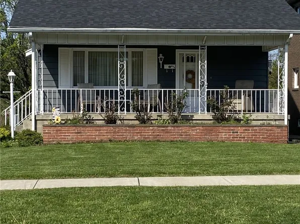 523 N Main St, Masontown, PA 15461