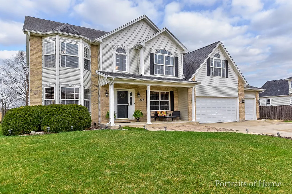 419 Camden Cir photo 1