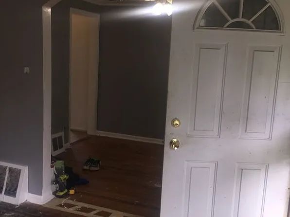 7755 Brace St, Detroit, MI 48228