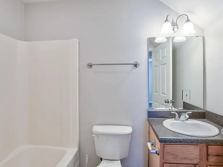 990 W Brevard St — Photo 16