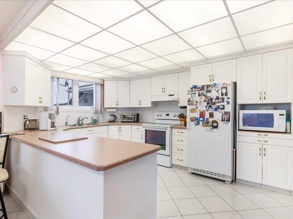 3 SW Rustic Rd, Norglenwold, AB T4S 1S5