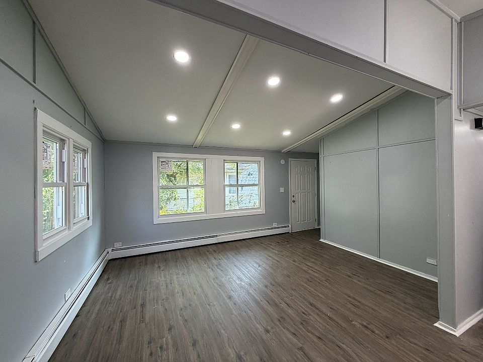 1st image of 3326 Daisy Ln #1
