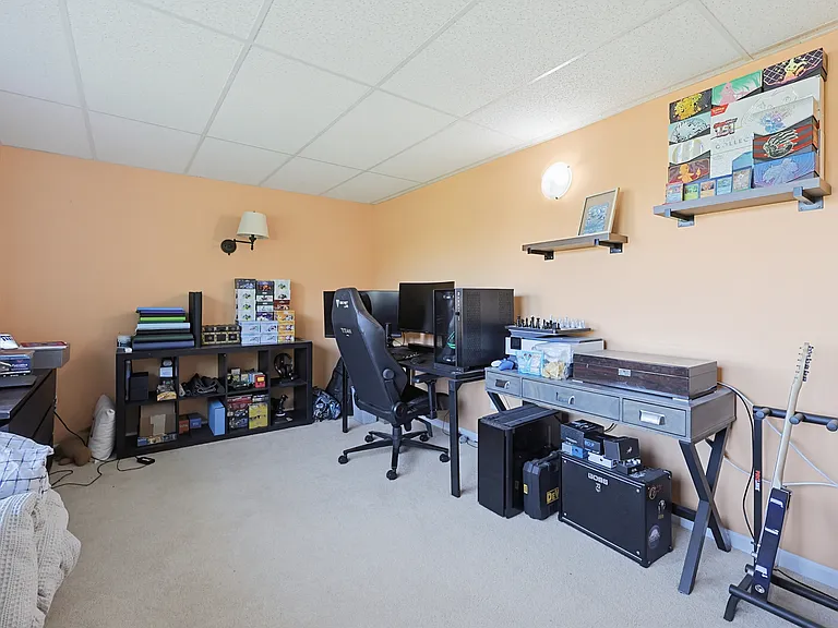 72 Frost Hill Ave — Photo 37