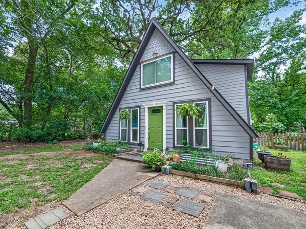 27206 Springwood Dr, Magnolia, TX 77354