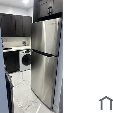 2nd image of 576 NW 81st St #576