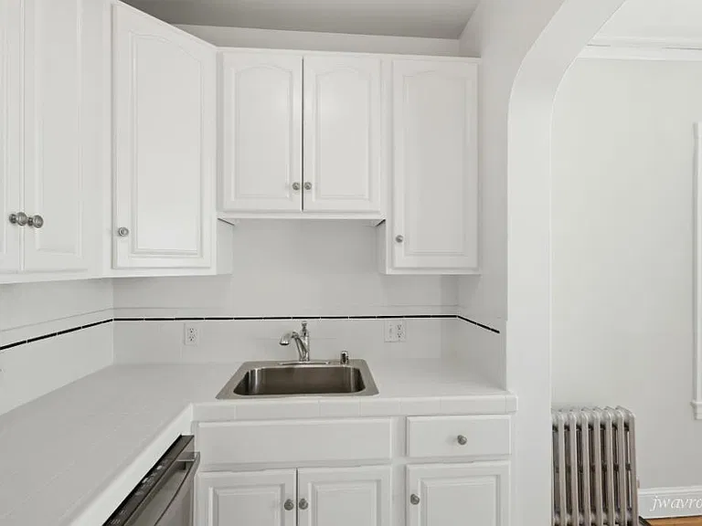 159 19th Ave #4 — Photo 4