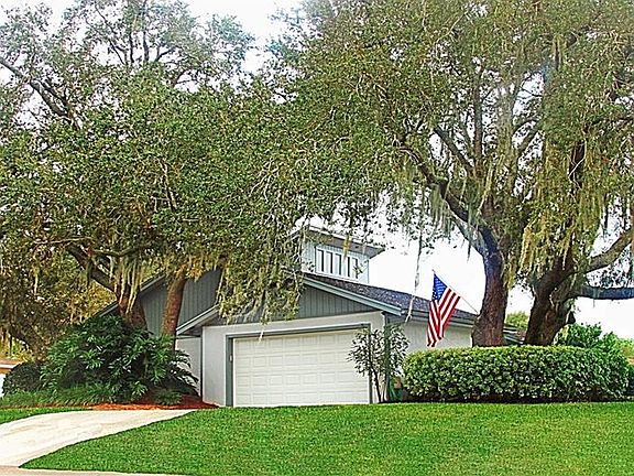 2nd image of 1002 Bayhill