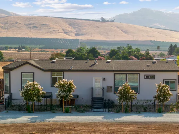 1420 N G Street, Porterville, CA 93257