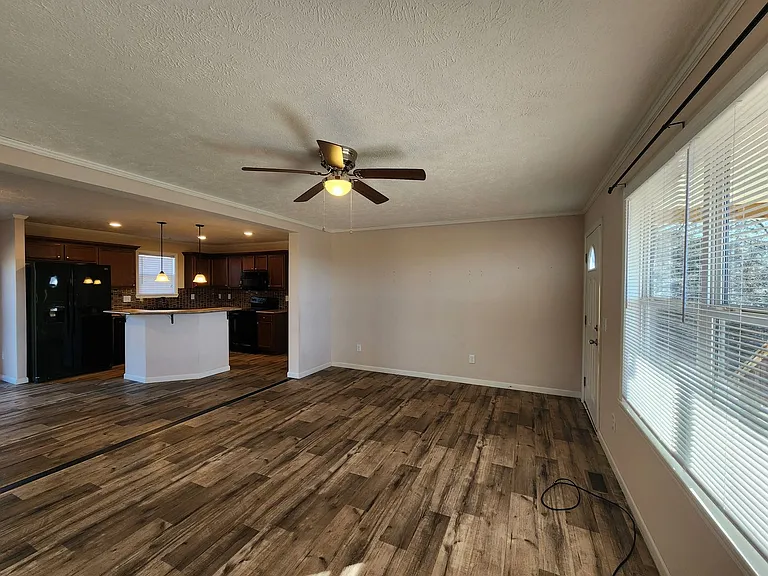 312 McLean Heights Ct — Photo 11