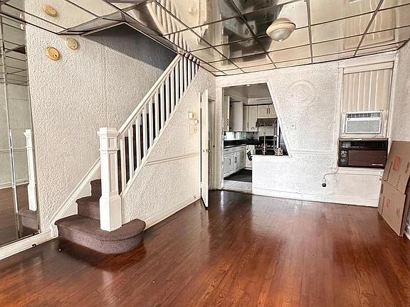 5th image of 2209 Pierce St