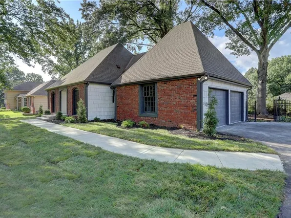 806 W 112th St, Kansas City, MO 64114