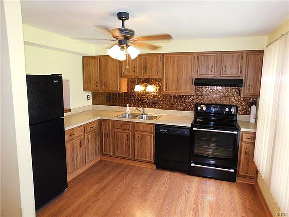 4th image of 8088 Verbeck Dr